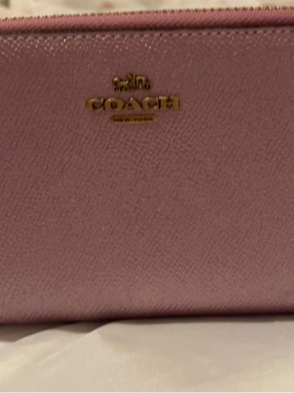 Coach Metallic Tulip Pink Long Zip Around Wallet 👛🌷💞👛🌷💞